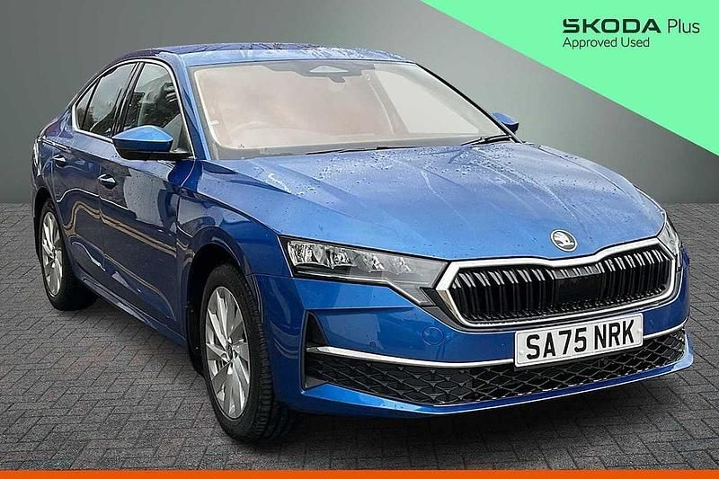 Used Skoda Octavia SE L 85 HP (62 kW) 2025 Race blue metallic Hatchback