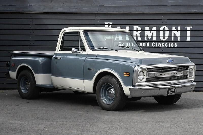 Anvil grey Used 2020 Chevrolet C10 Pickup | £35,500 - Image 1/4