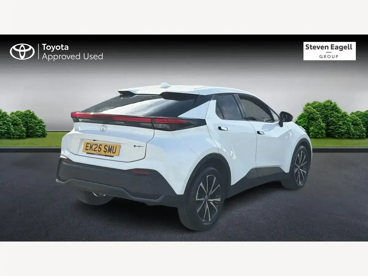 Used Toyota C-HR Design 140 HP (102 kW) 2025 White SUV