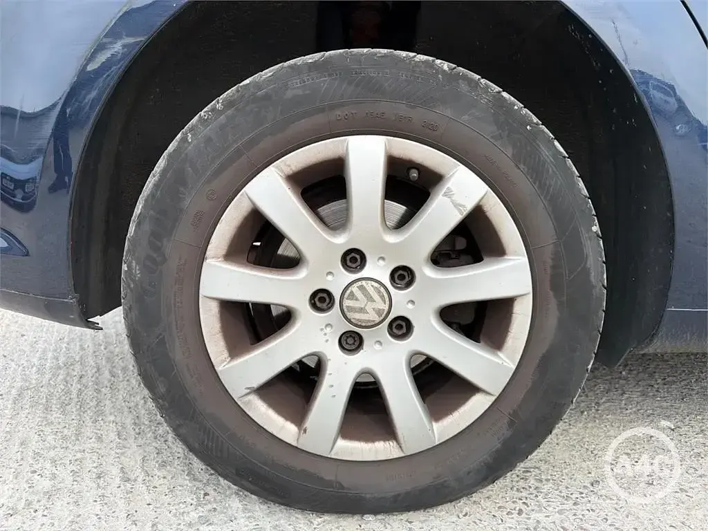 Used VW Touran S 105 HP (77 kW) 2012 Blue MPV
