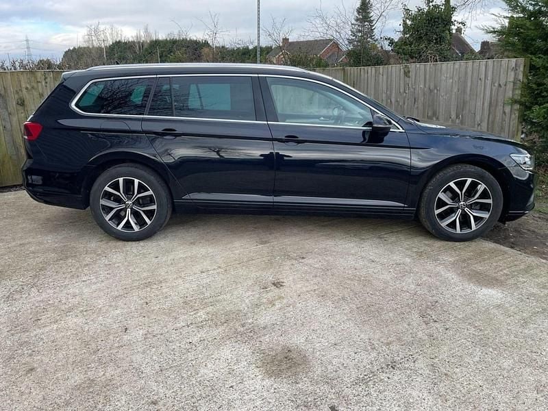 Usado VW Passat SEL 150 HP (110 kW) 2022 Preto Carrinha