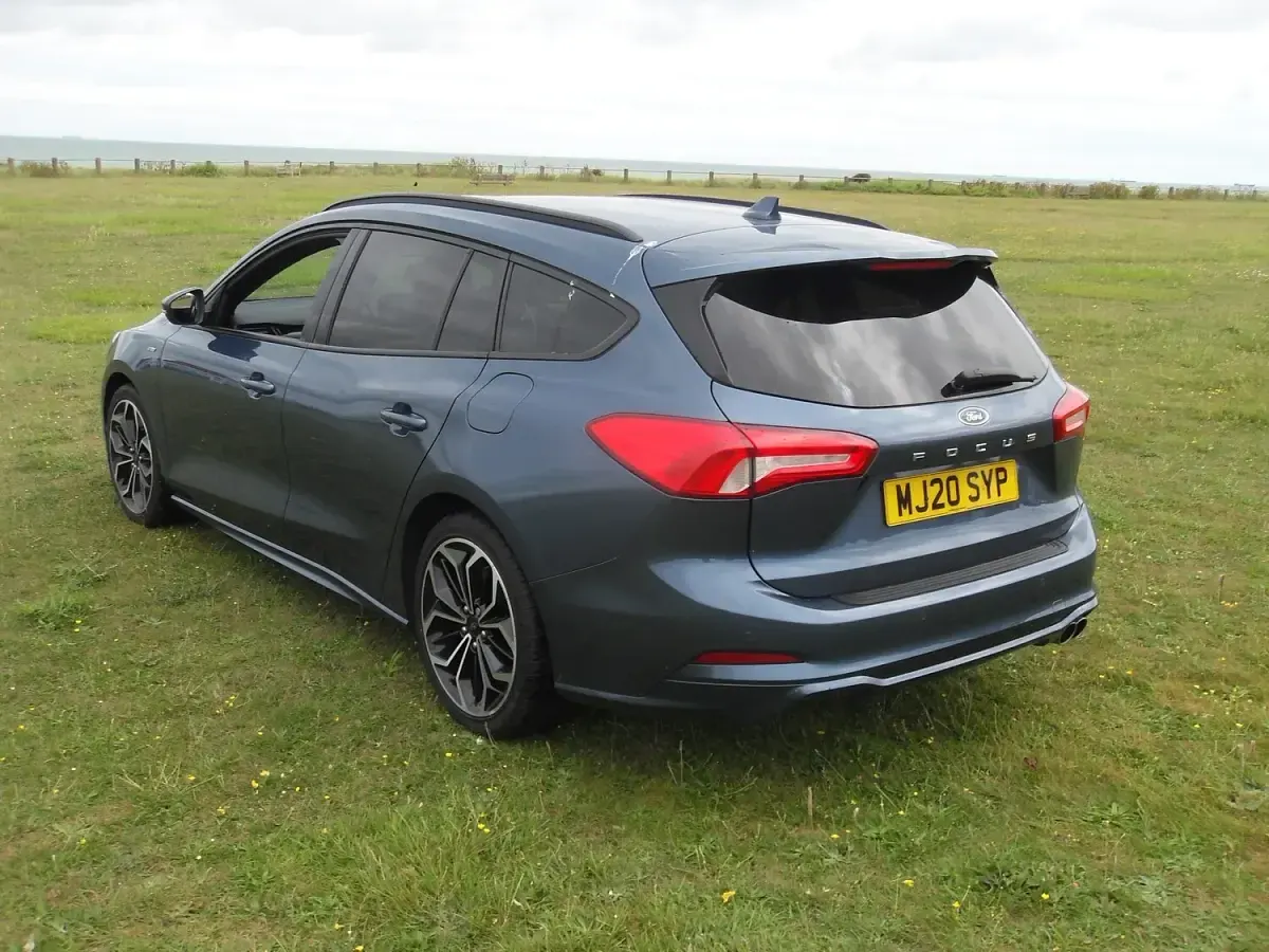 Used Ford Focus ST-Line X 120 HP (88 kW) 2020 Blue Estate