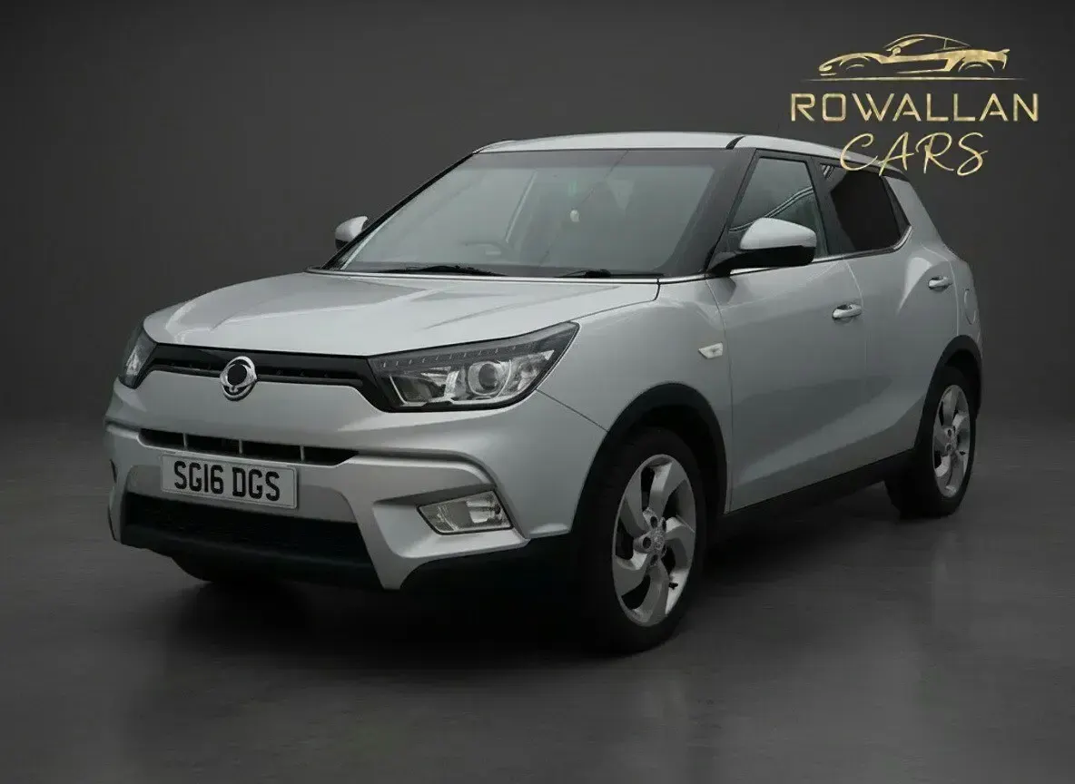 Used SsangYong Tivoli 128 HP (94 kW) 2016 Silver SUV
