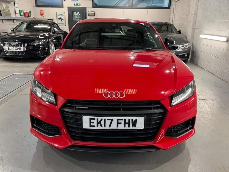 Used Audi TT Black Edition 230 HP (169 kW) 2017 Red Coupe