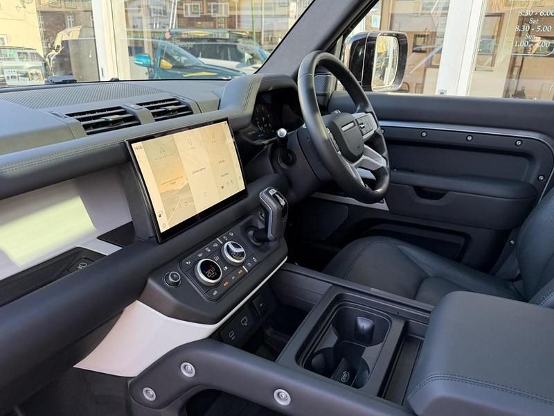 Used Land Rover Defender HSE Dynamic 2023 Grey SUV