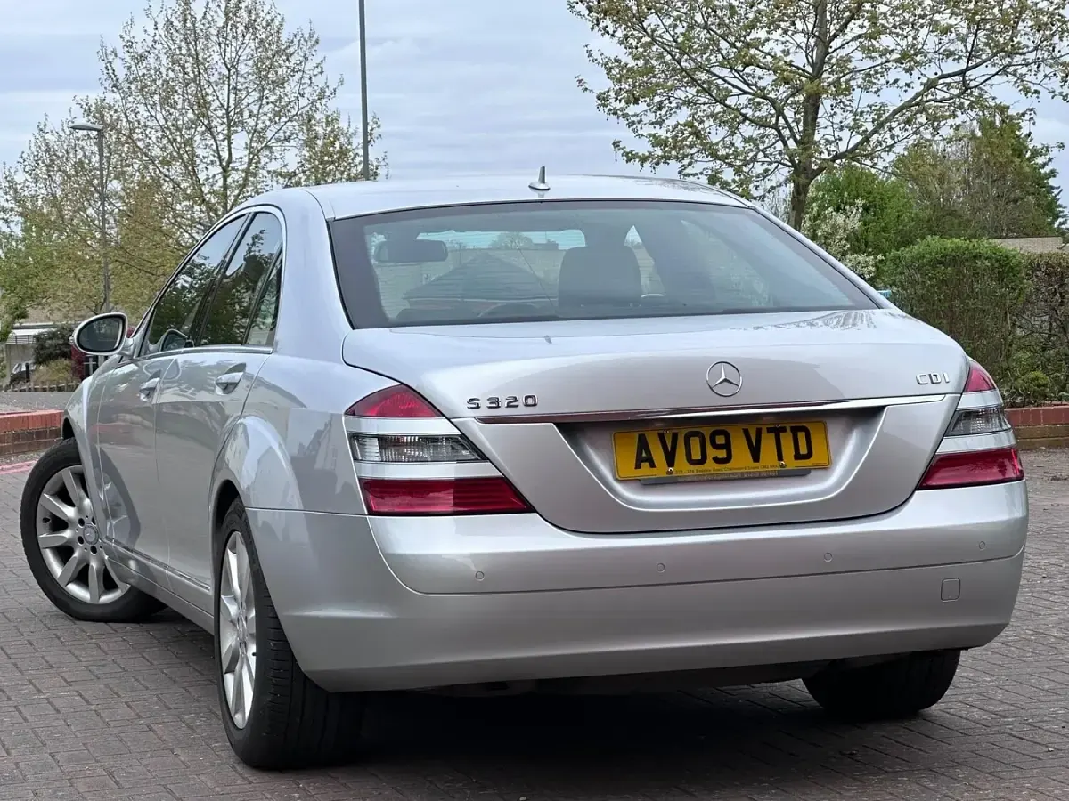 Used Mercedes S320 2009 Silver Sedan