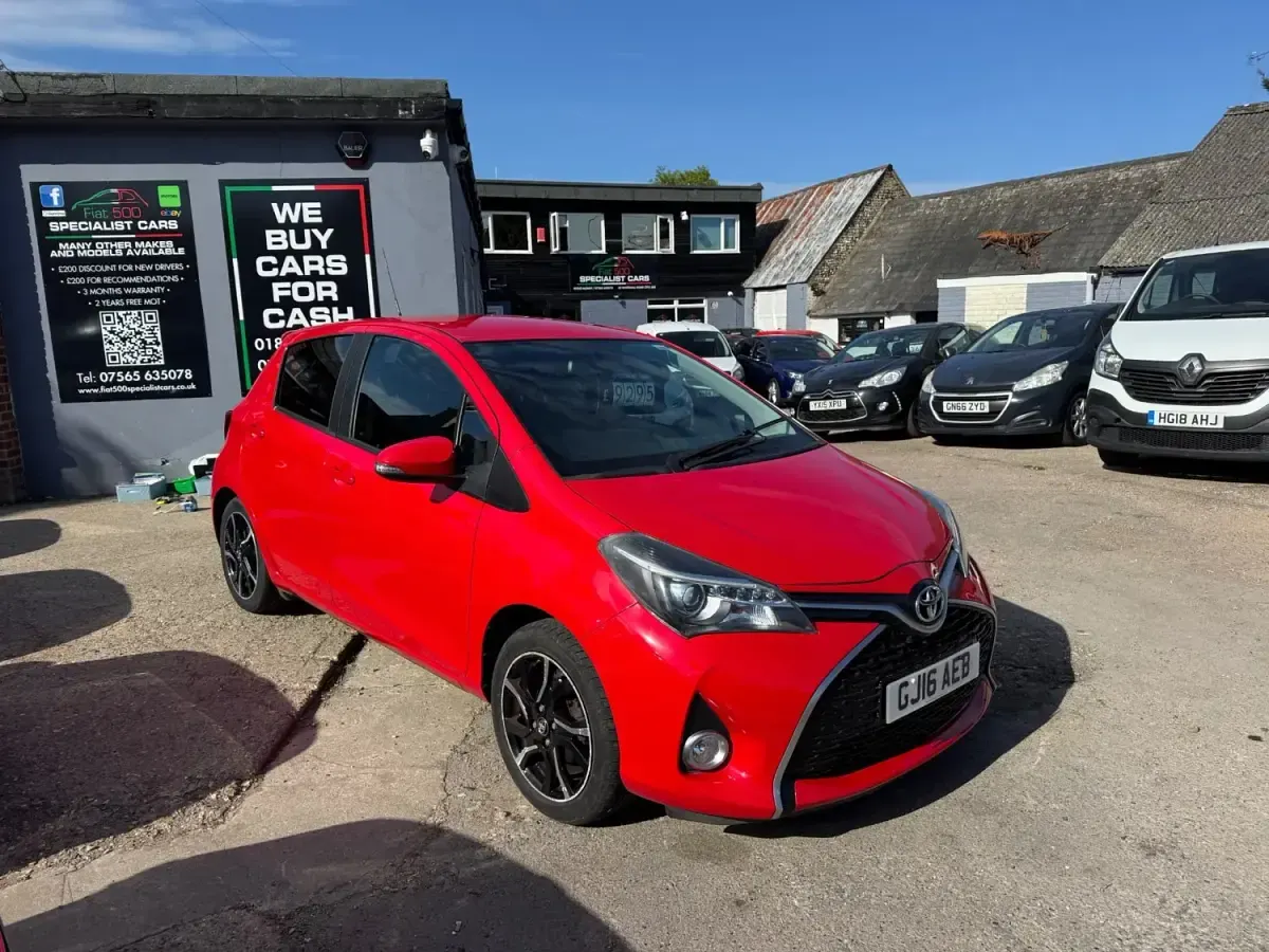Usado Toyota Yaris Design 2016 Vermelho Citadino