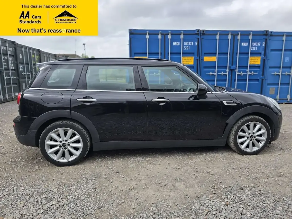 Used Mini Cooper Clubman 136 HP (100 kW) 2017 Black Estate
