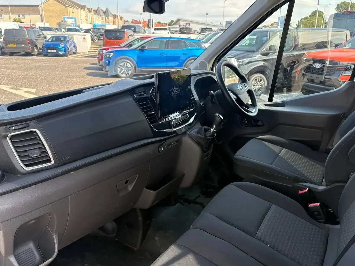 Used Ford Transit Trend 130 HP (95 kW) 2025 White Van
