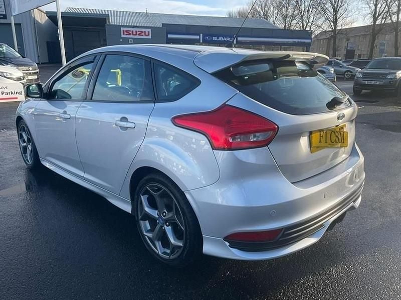 Used Ford Focus ST 250 HP (183 kW) 2015 Silver Hatchback
