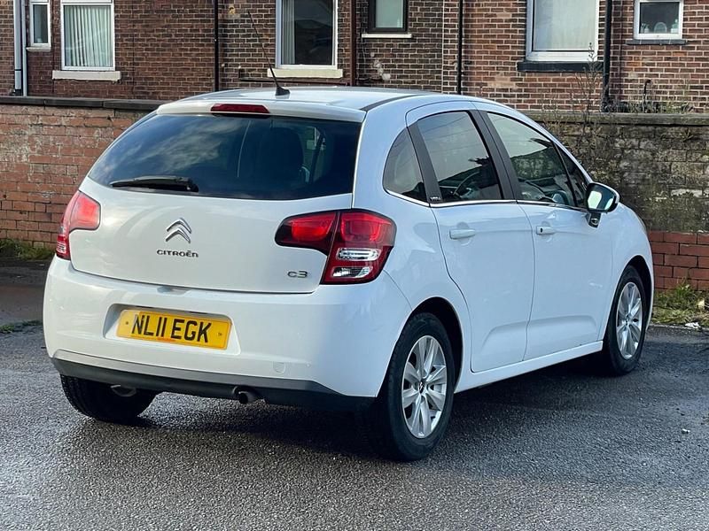 Used Citroën C3 VTR Sport 75 HP (55 kW) 2011 White Hatchback