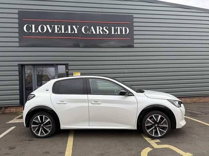 Used Peugeot e-208 GTi 100 kW (136 HP) 2020 White Hatchback