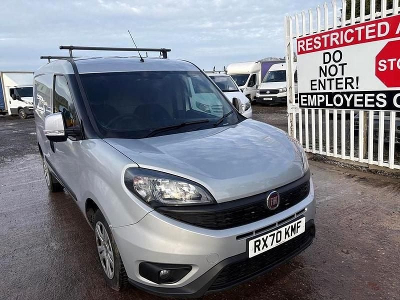 Silver Used 2020 Fiat Doblò MPV | £5,535 (Good price) - Image 1/4