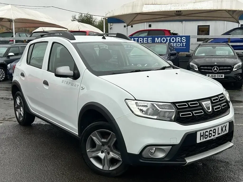 Gebraucht Dacia Sandero Comfort 90 PS (66 kW) 2019 Weiß Kleinwagen