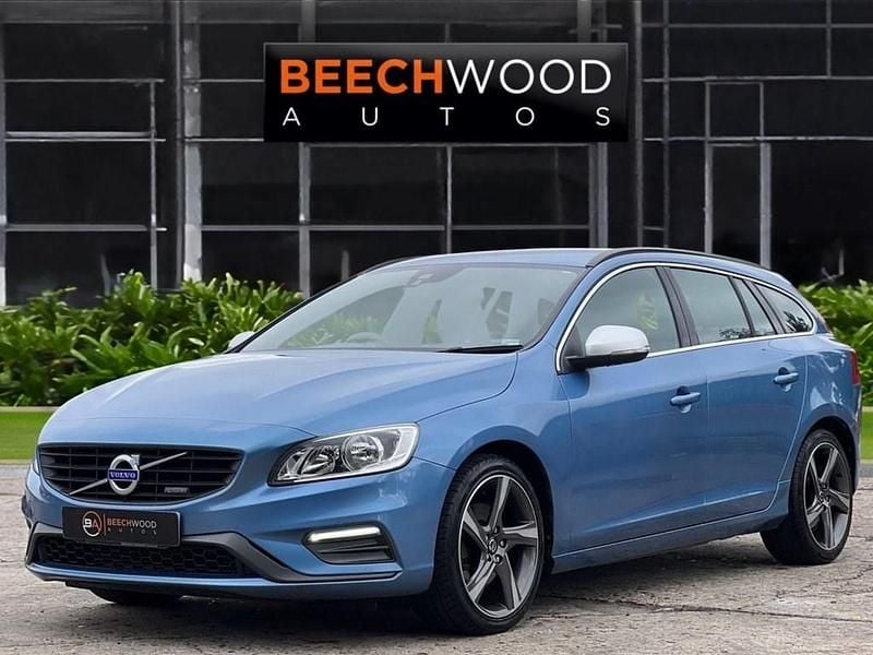 Used Volvo V60 R-Design 115 HP (84 kW) 2014 Blue Estate