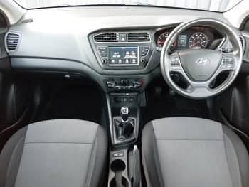 Used Hyundai i20 SE 84 HP (61 kW) 2019 Blue Hatchback