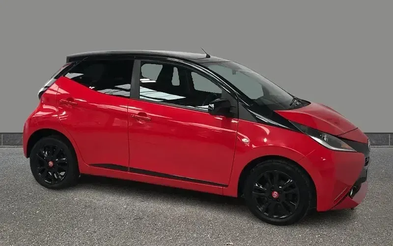 Used Toyota Aygo X-cite 69 HP (50 kW) 2017 Hatchback