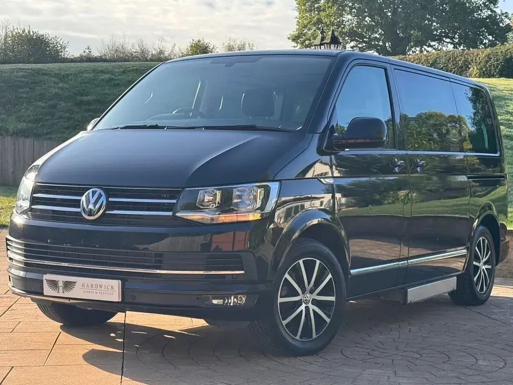 Used VW Caravelle SE 150 HP (110 kW) 2016 Black Van