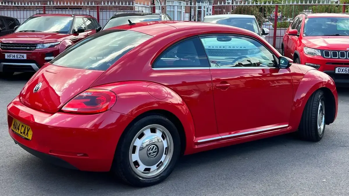 Used VW Beetle Design 2014 Red Hatchback