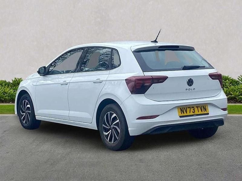 Used VW Polo Life 95 HP (69 kW) 2024 White Hatchback