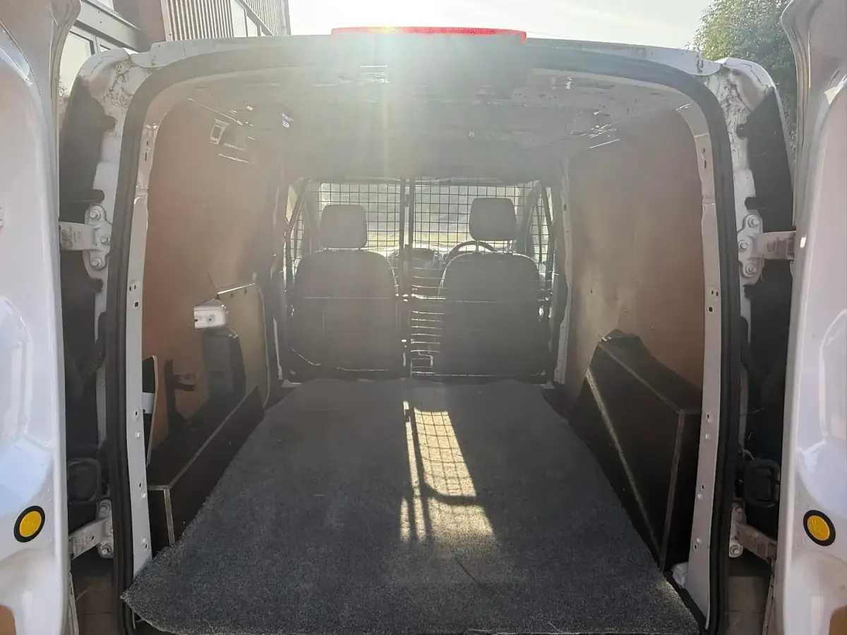 Used Ford Transit 95 HP (69 kW) 2014 White Van