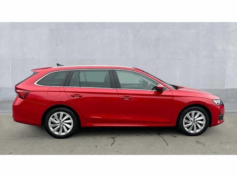 Used Skoda Octavia SE L 150 HP (110 kW) 2025 Velvet red metallic Estate