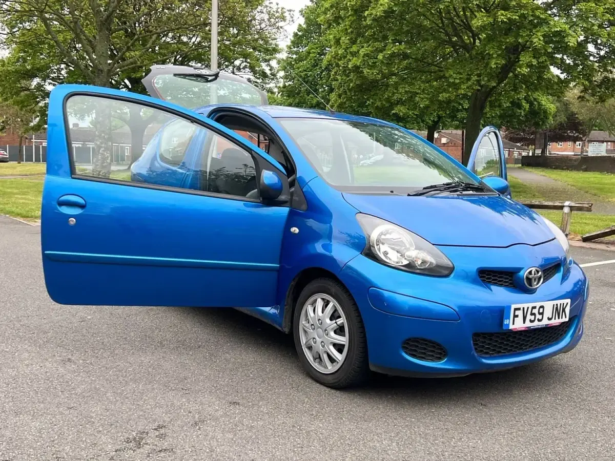 Usado Toyota Aygo 2009 Azul Citadino