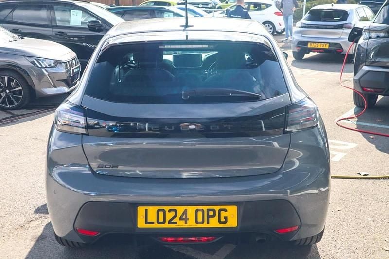 Used Peugeot 208 Active 74 HP (54 kW) 2024 Grey Hatchback