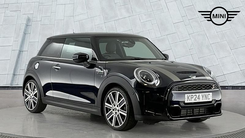 Black Used 2024 Mini Cooper S Exclusive Hatchback | £24,450 (Fair price) - Image 1/4