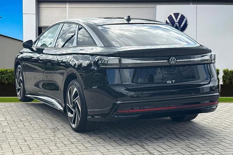 New VW ID.7 Pro 210 kW (286 HP) 2025 Black Hatchback