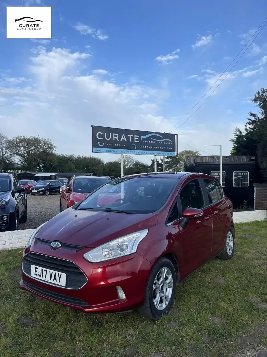 Usado Ford B-MAX Zetec 125 HP (91 kW) 2017 Vermelho Monovolume