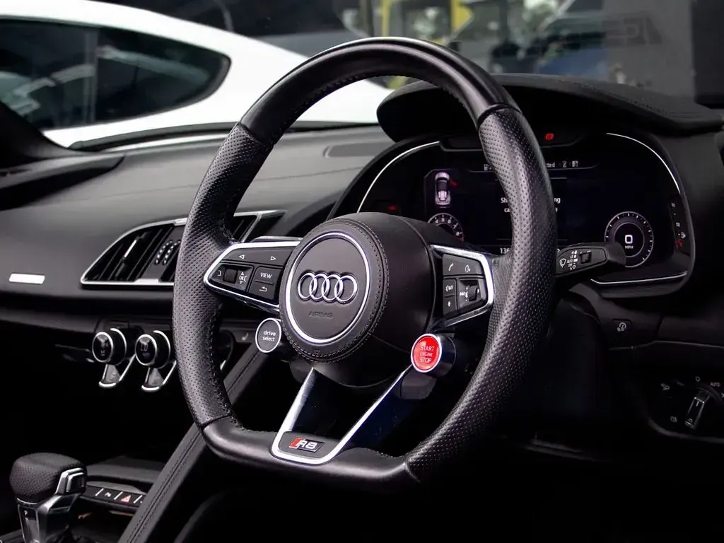Used Audi R8 Spyder Advanced 540 HP (397 kW) 2017 Blue Cabriolet