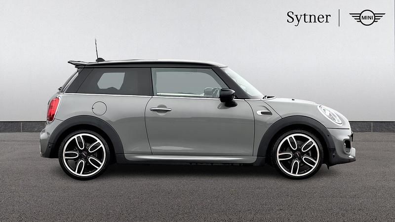 Used Mini Cooper Sport 134 HP (98 kW) 2021 Moonwalk grey Hatchback