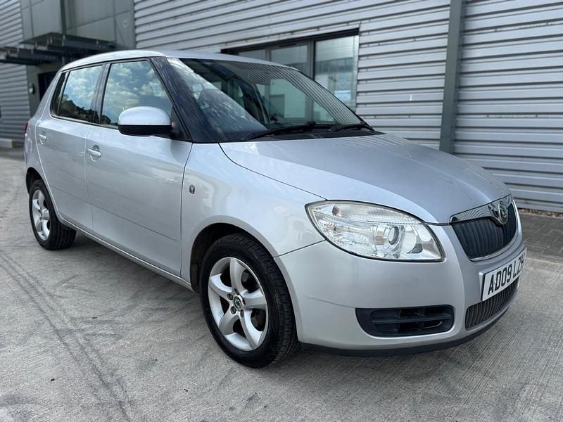 Used Skoda Fabia 105 HP (77 kW) 2009 Silver Hatchback