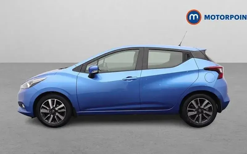 Used Nissan Micra Acenta 71 HP (52 kW) 2019 Blue Hatchback
