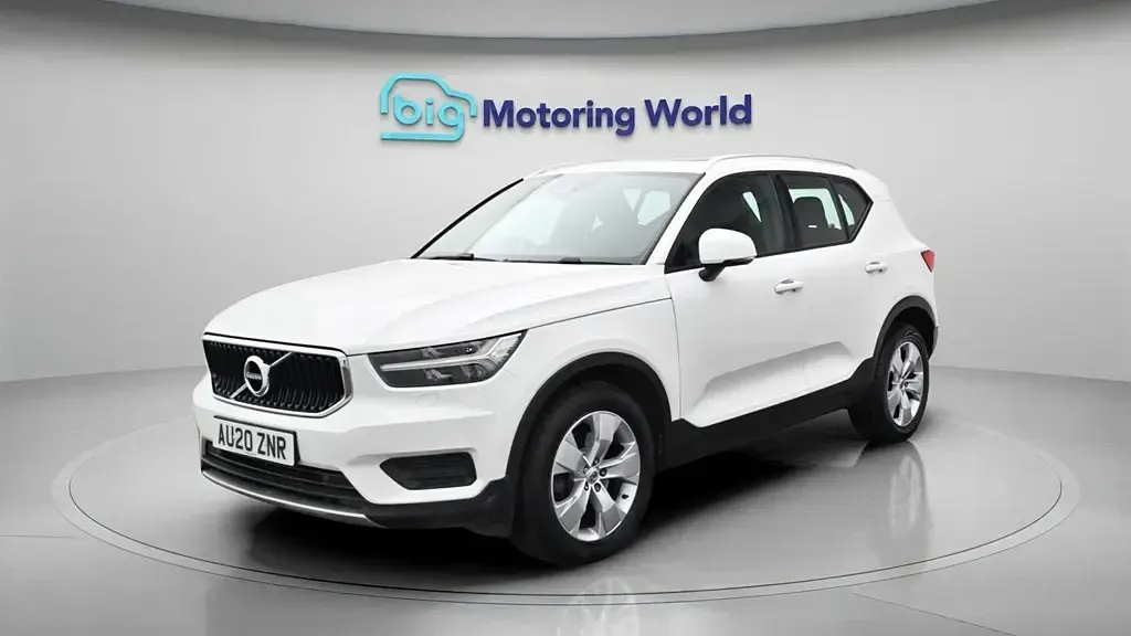 Usado Volvo XC40 Momentum 190 HP (139 kW) 2020 Branco SUV