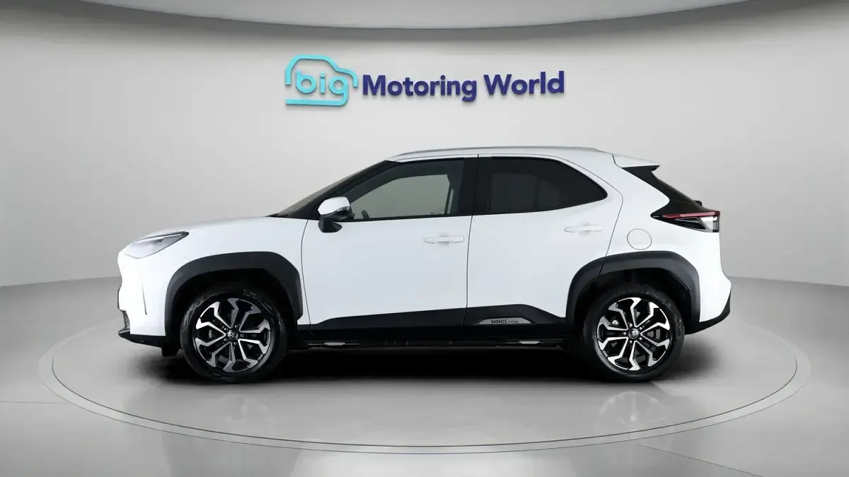 Used Toyota Yaris Cross Design 2022 White SUV