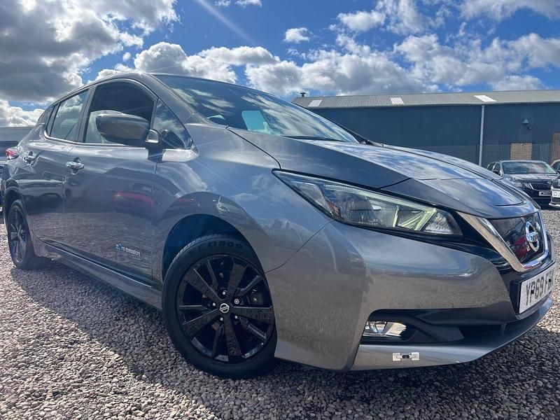 Usado Nissan Leaf Acenta 110 kW (150 HP) 2019 Cinzento Citadino