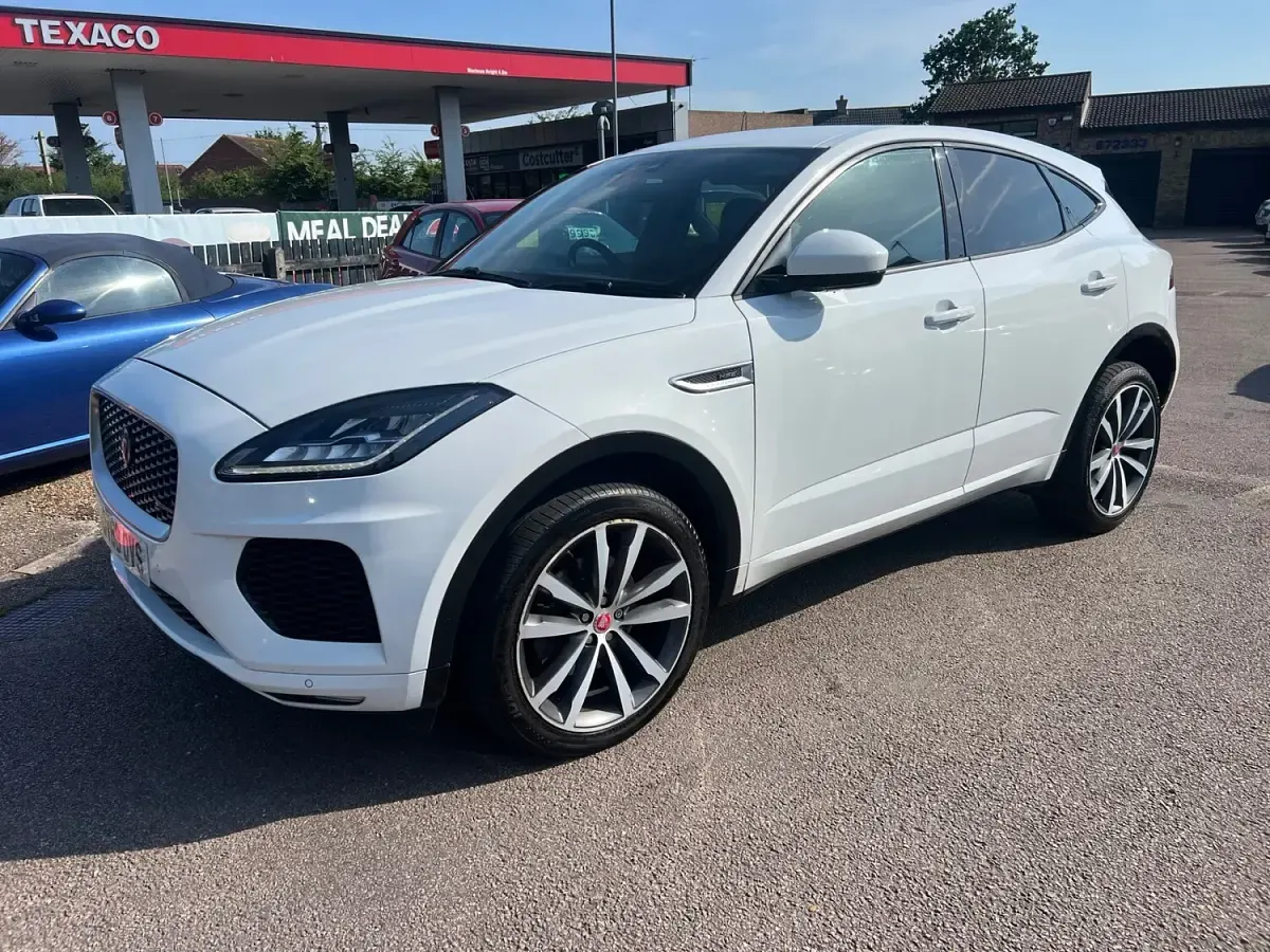 Used Jaguar E-Pace R-Dynamic 2018 White SUV