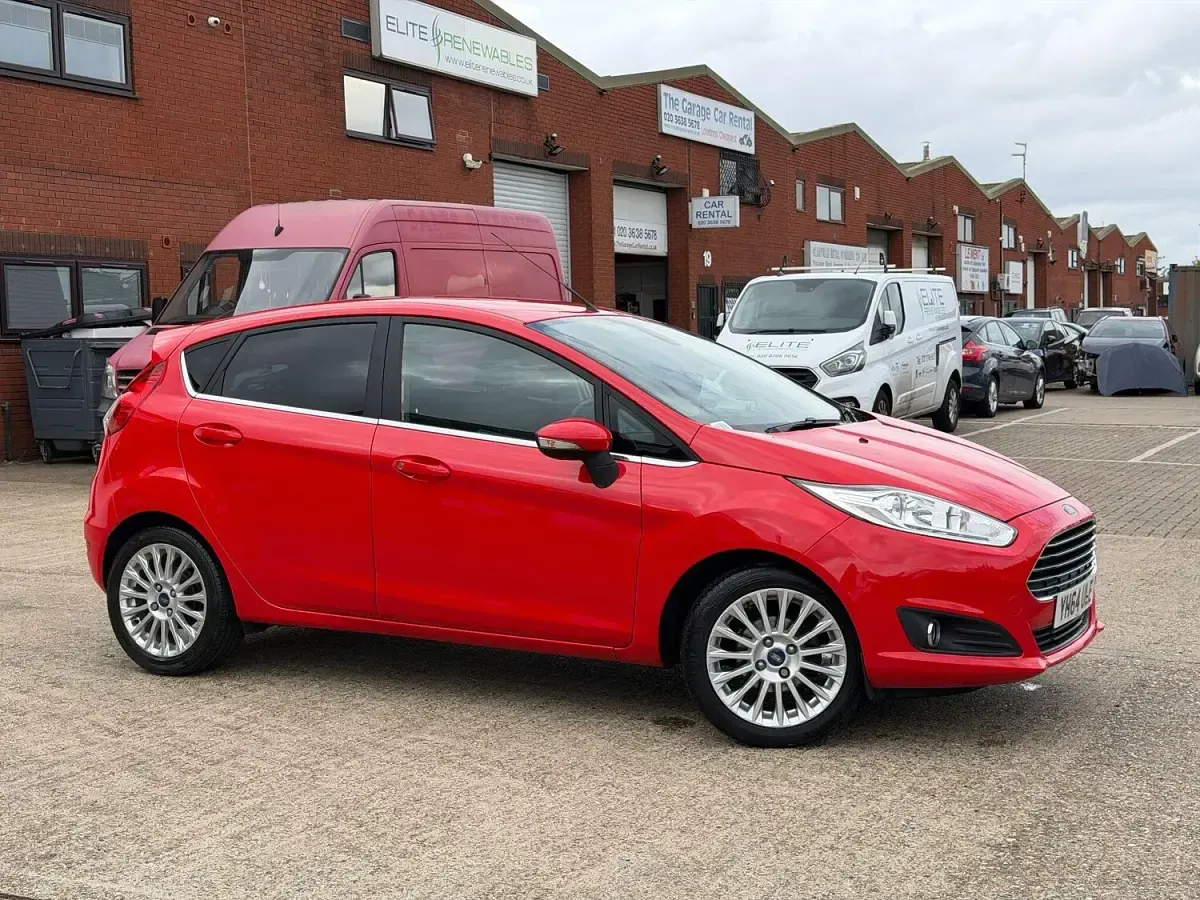 Used Ford Fiesta Titanium 2014 Red Hatchback