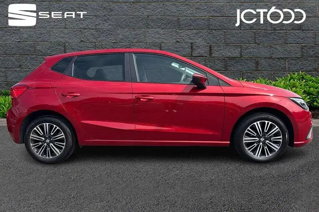 Used Seat Ibiza SE 94 HP (69 kW) 2023 Red Hatchback