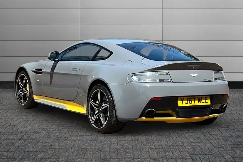 Used Aston Martin V8 Vantage 430 HP (316 kW) 2018 China grey Coupe