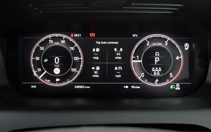 Used Land Rover Discovery Sport SE Dynamic 180 HP (132 kW) 2020 Silver SUV