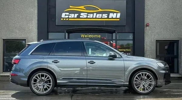 Used Audi Q7 S-Line 286 HP (210 kW) 2022 Grey SUV