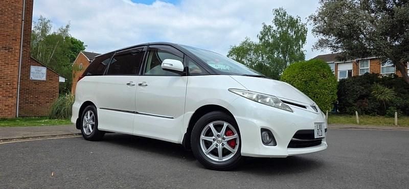 White Used 2011 Toyota Estima MPV | £7,250 (Fair price) - Image 1/2