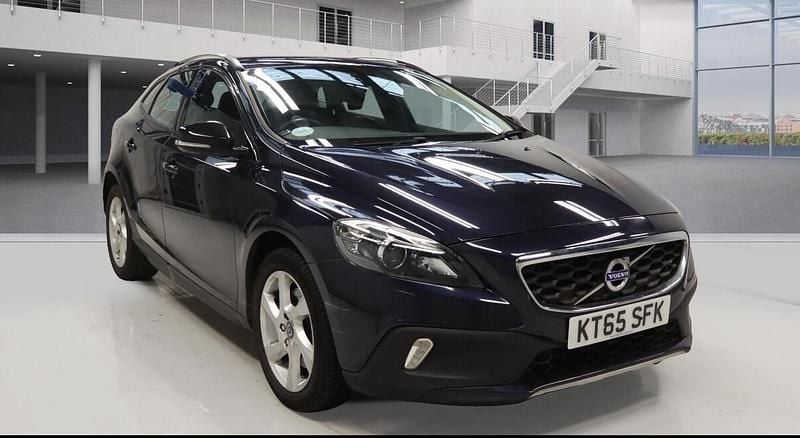 Blue Used 2016 Volvo V40 CC Estate | £9,995 (Fair price) - Image 1/4