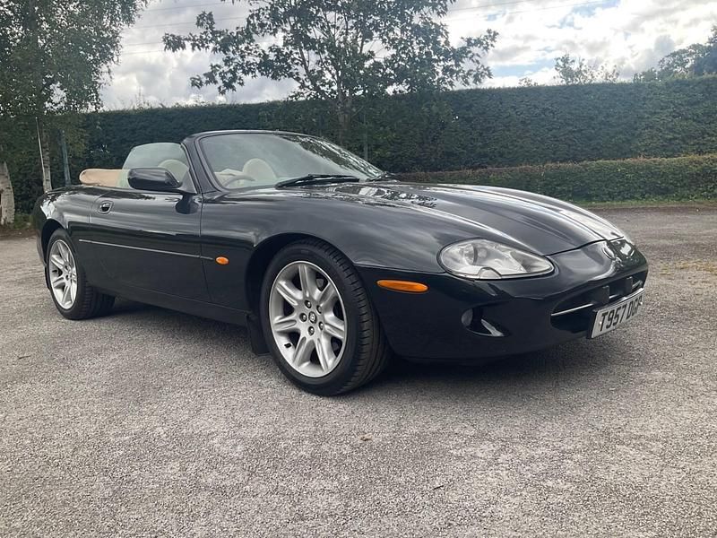 Used Jaguar XK8 290 HP (213 kW) 1999 Green Cabriolet
