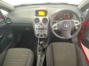 Second-hand Vauxhall Corsa 85 CP (62 kW) 2013 Roșu Hatchback