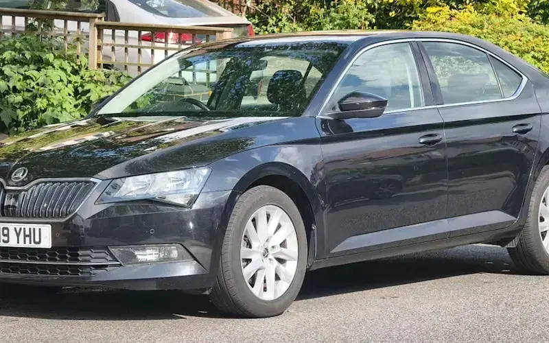Usado Skoda Superb SE 150 CV (110 kW) 2019 Utilitario