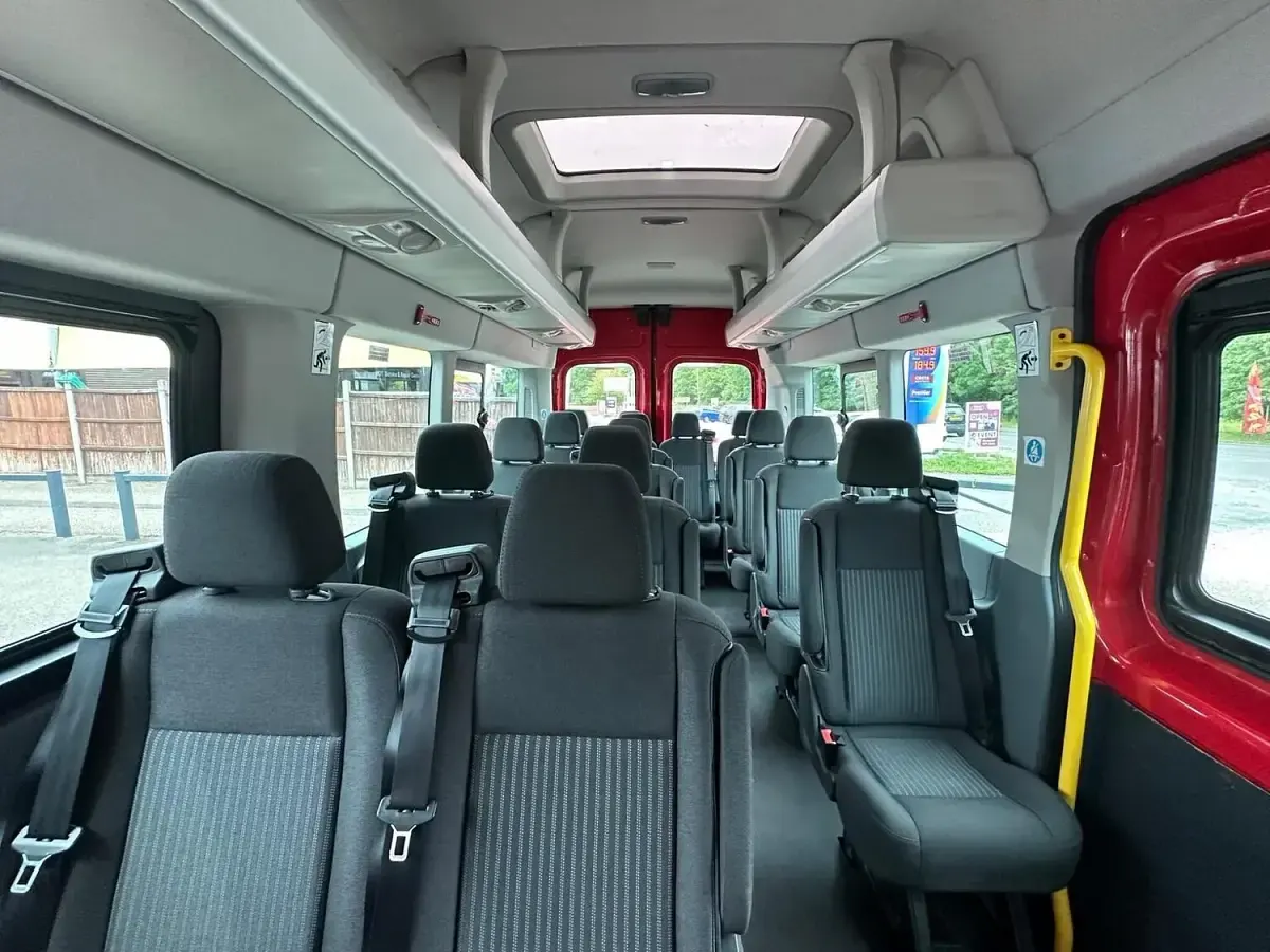 Used Ford Transit Trend 125 HP (91 kW) 2015 Red Sedan
